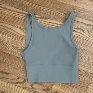 LULUEMON POWER PIVOT TANK